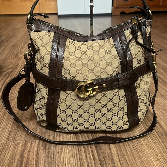 A295 - ๐ฏ% authentic Gucci shoulder bag - Picture 4 of 16